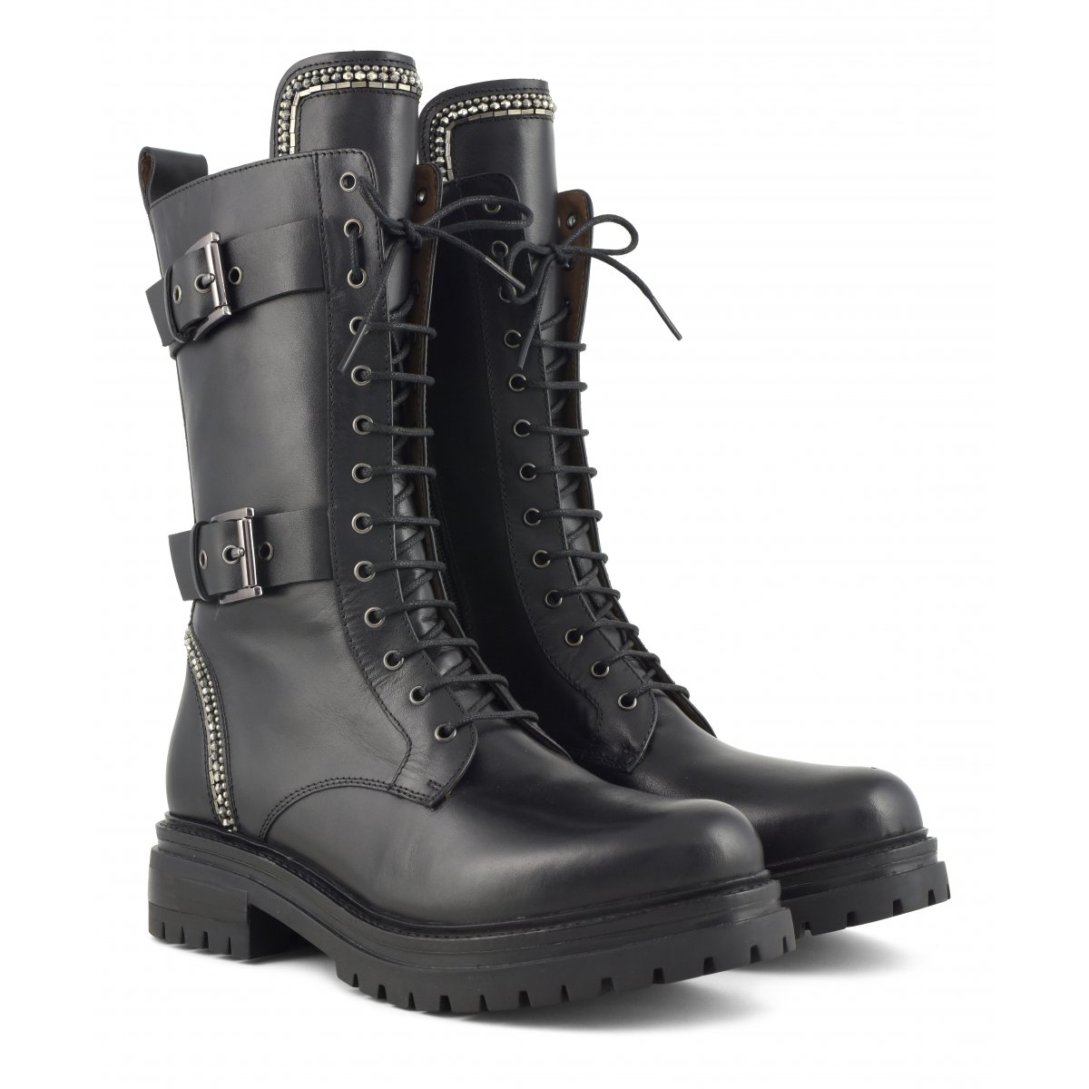 Anfibio in pelle con lacci e cerniera laterale