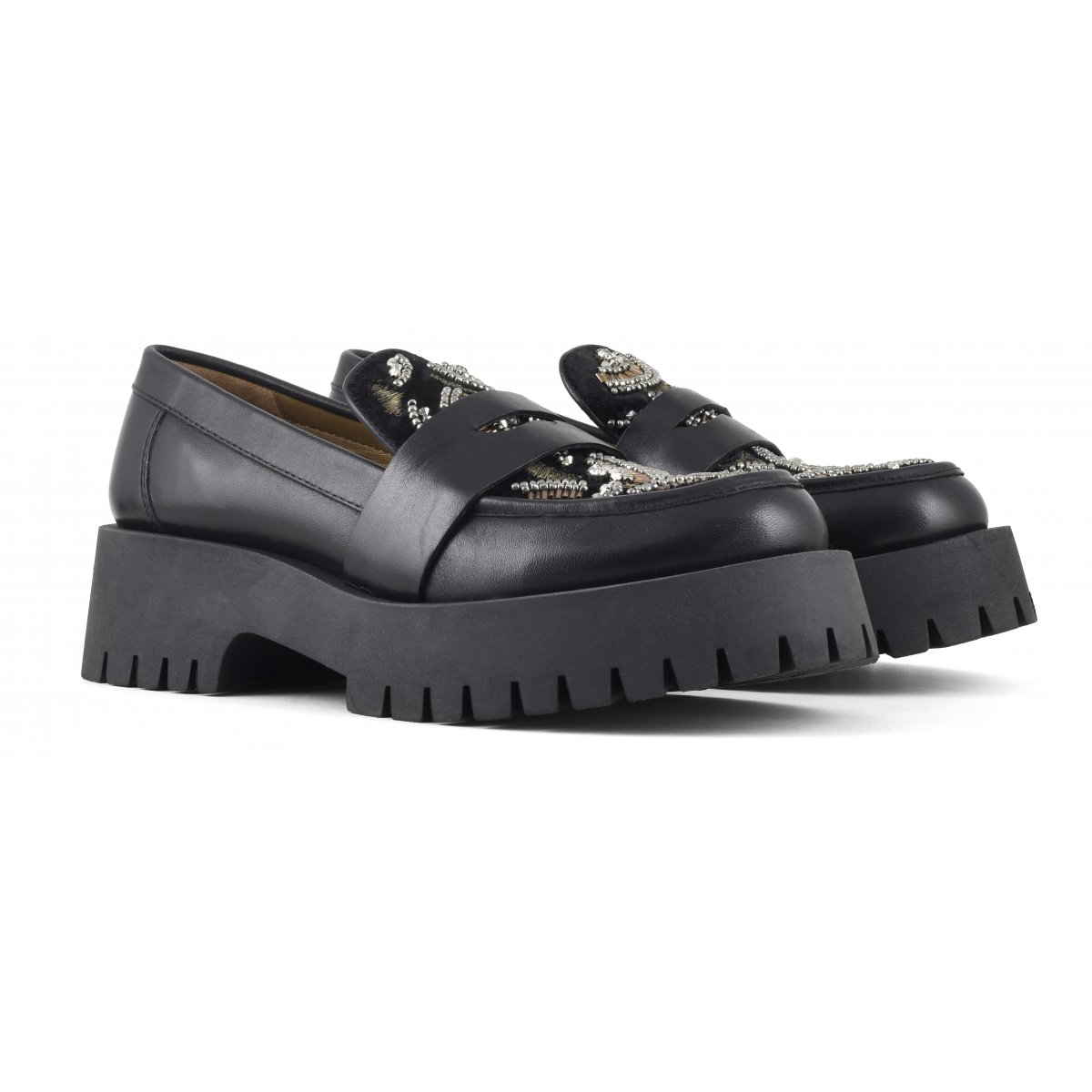 Mocassino con ricamo