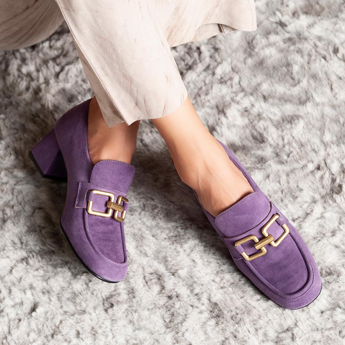 Mocassino con tacco in camoscio