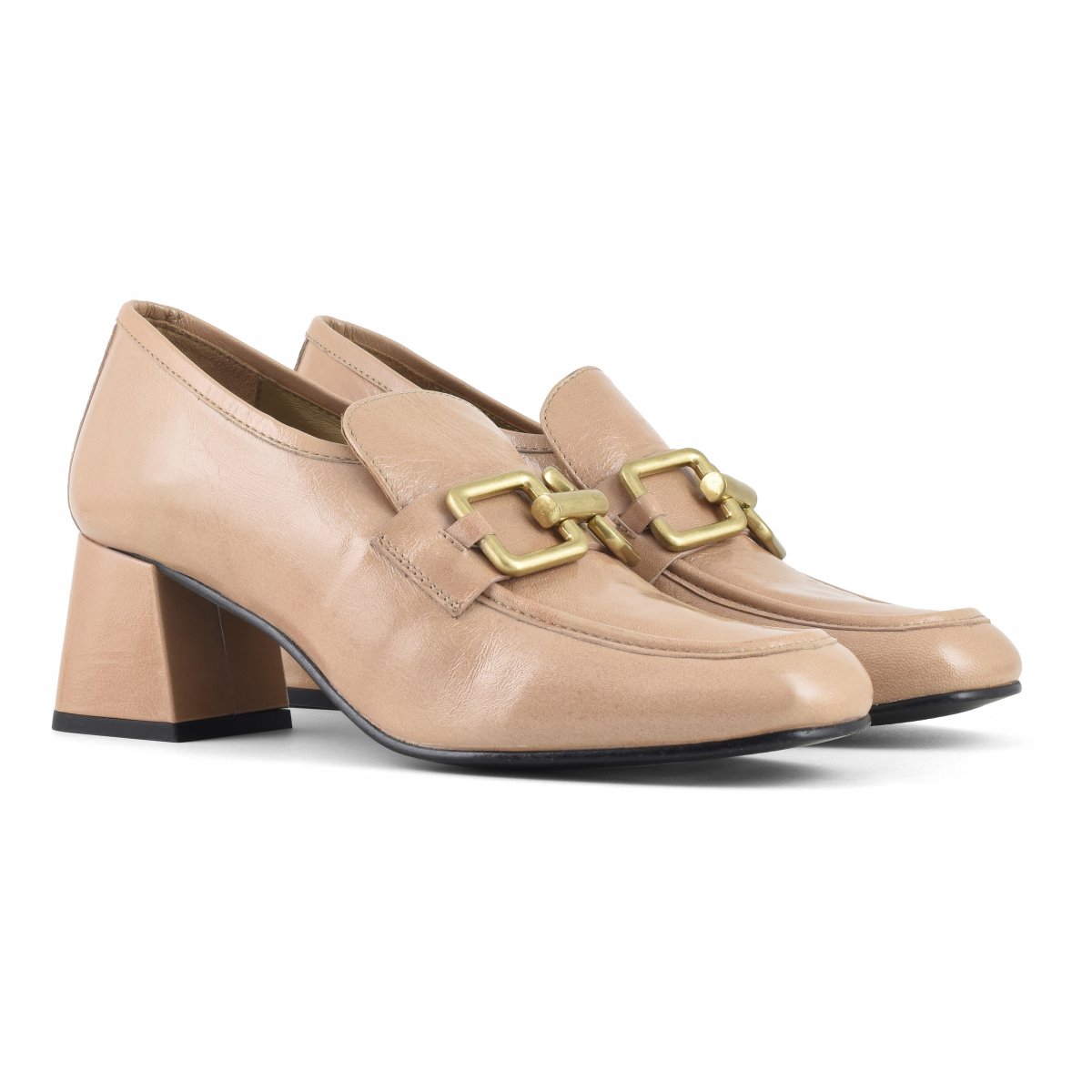 Mocassino con tacco in vernice