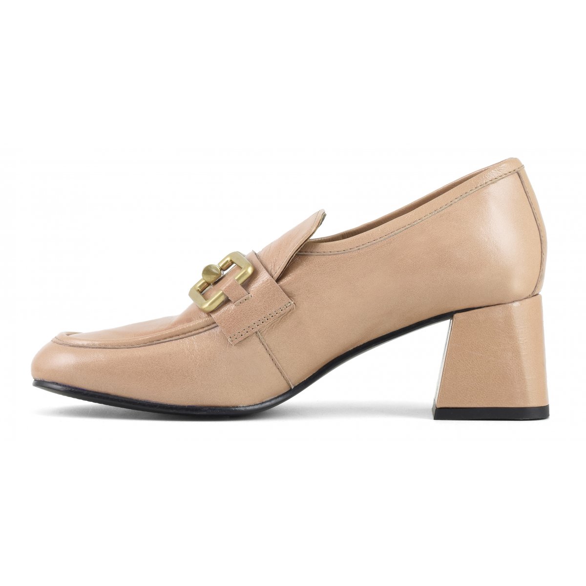 Mocassino con tacco in vernice