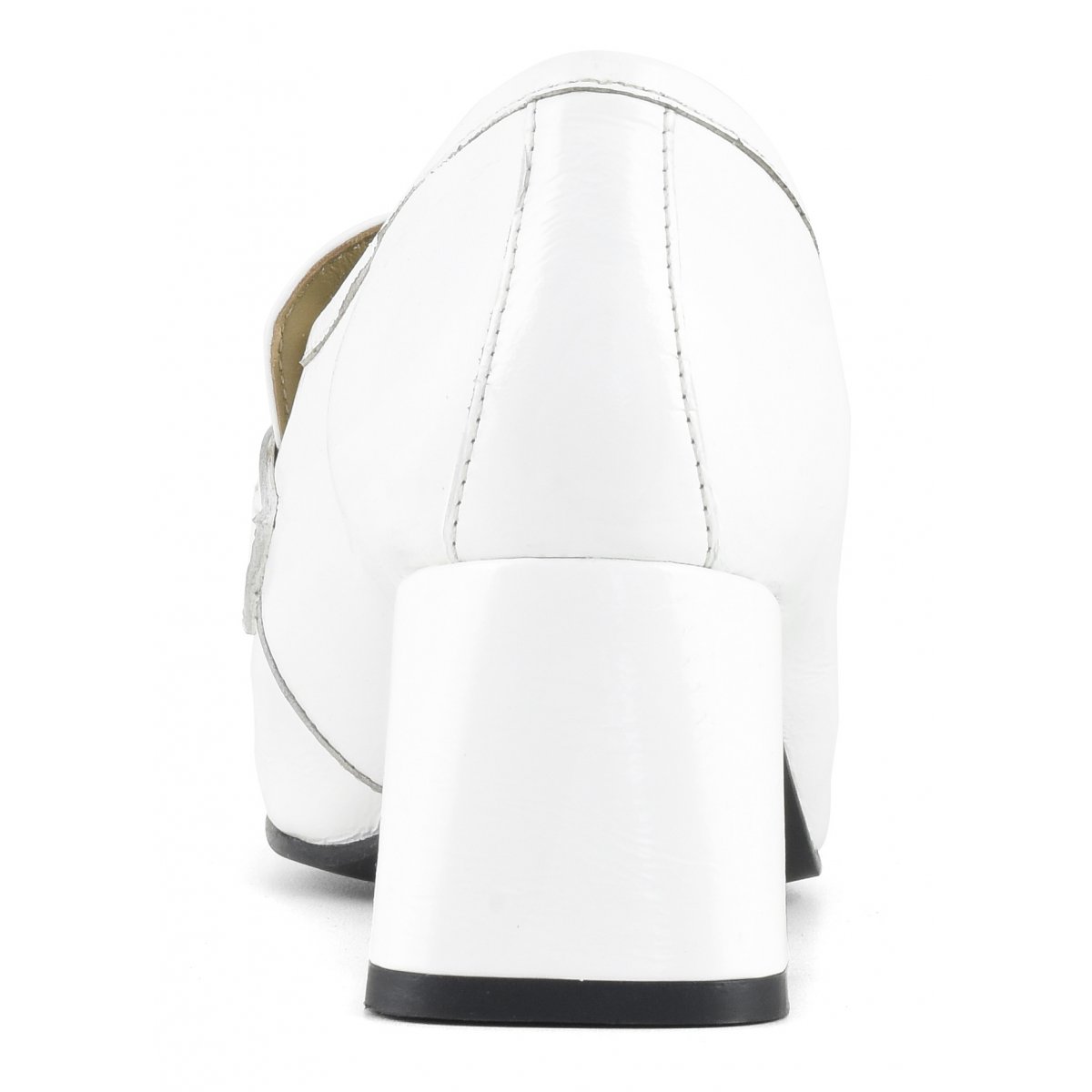 Mocassino con tacco in vernice