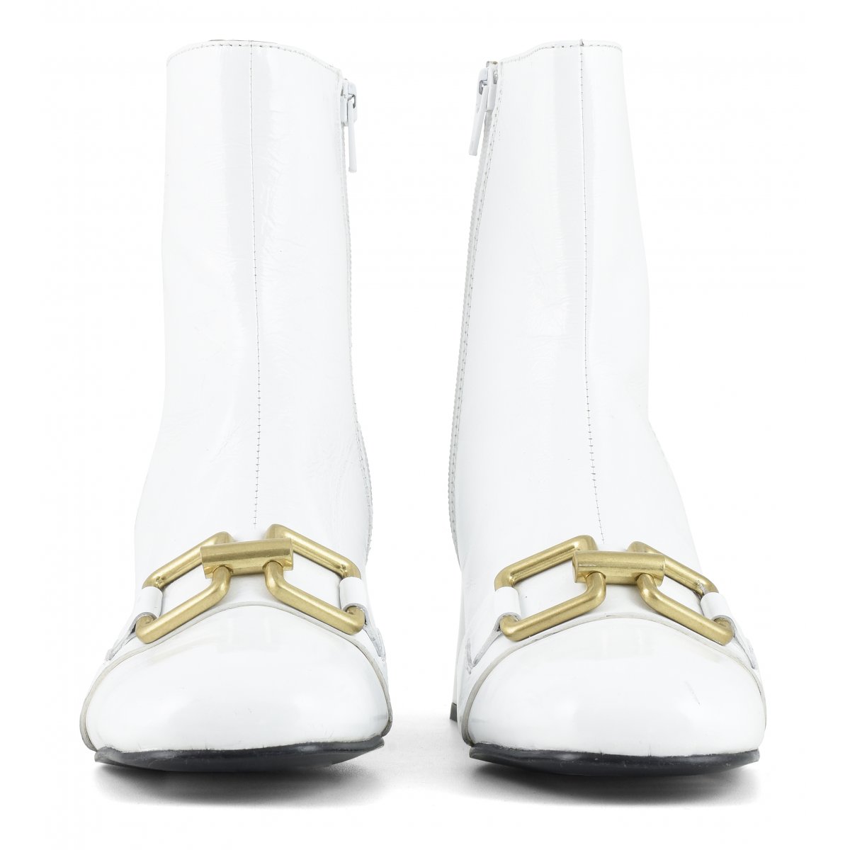 Stivaletto con tacco in vernice