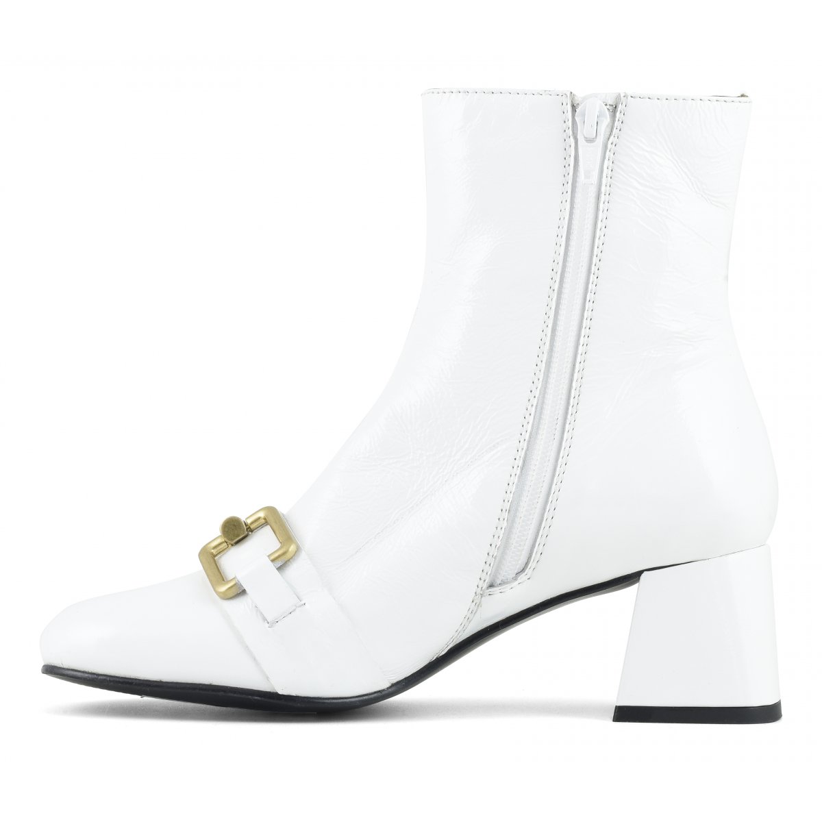 Stivaletto con tacco in vernice