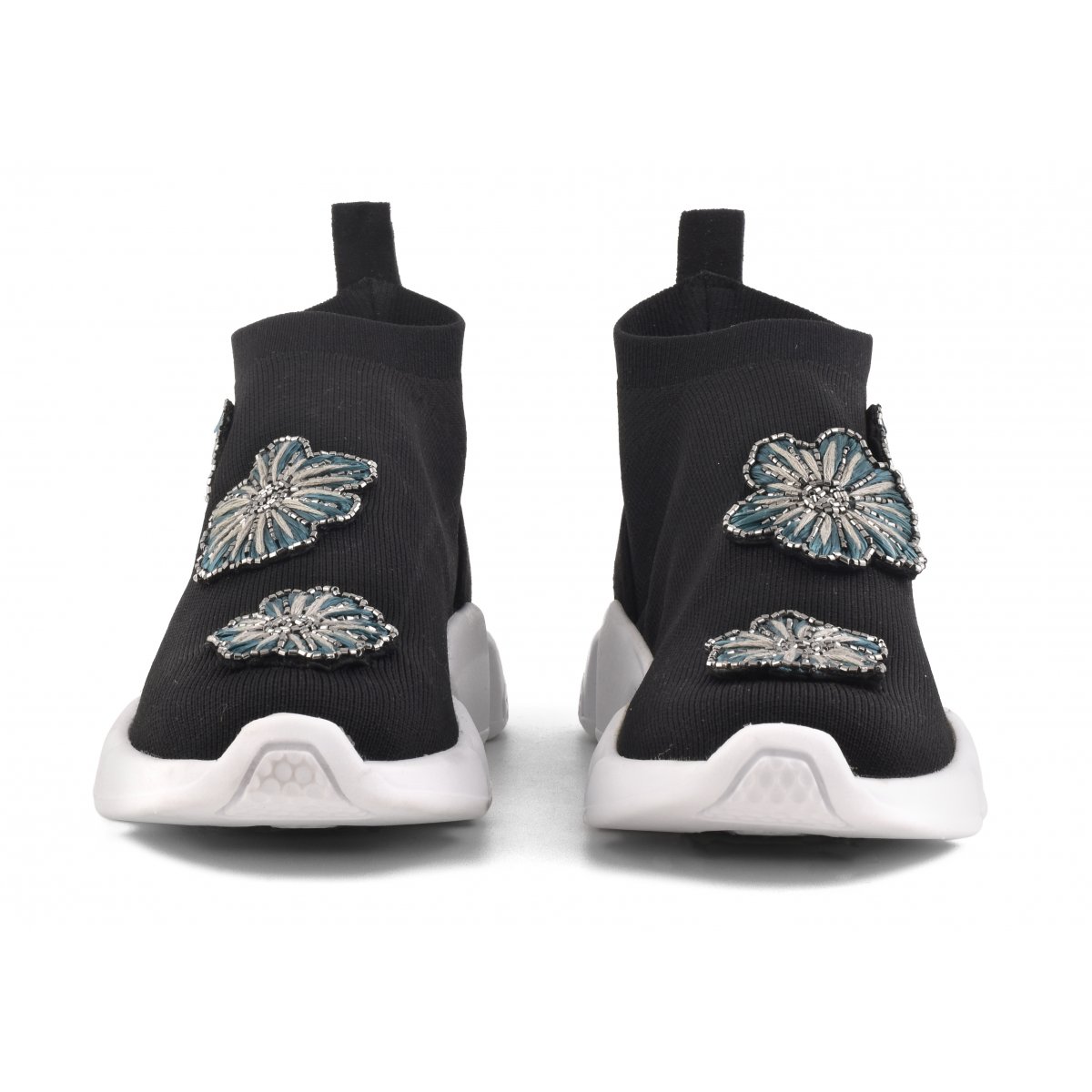 Sneakers con patches Fiori