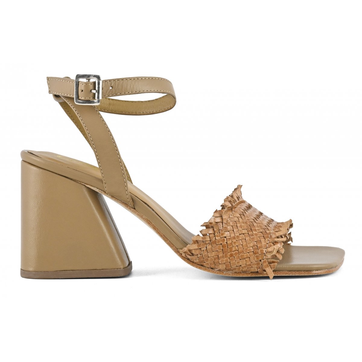 Tacco in pelle intrecciata