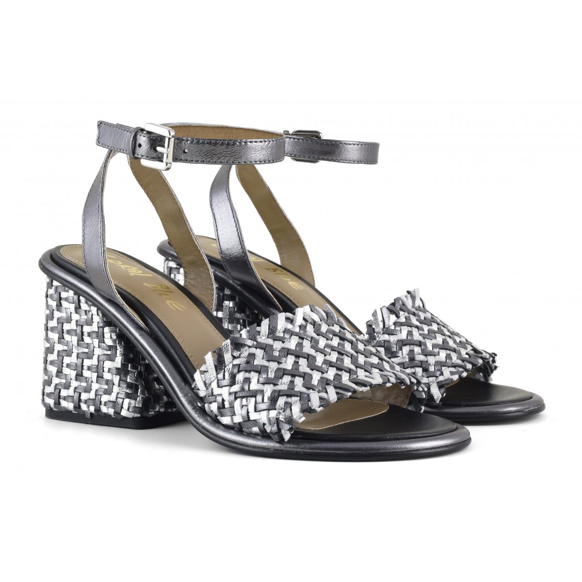 Sandalo con tacco pelle intrecciata con cinturino