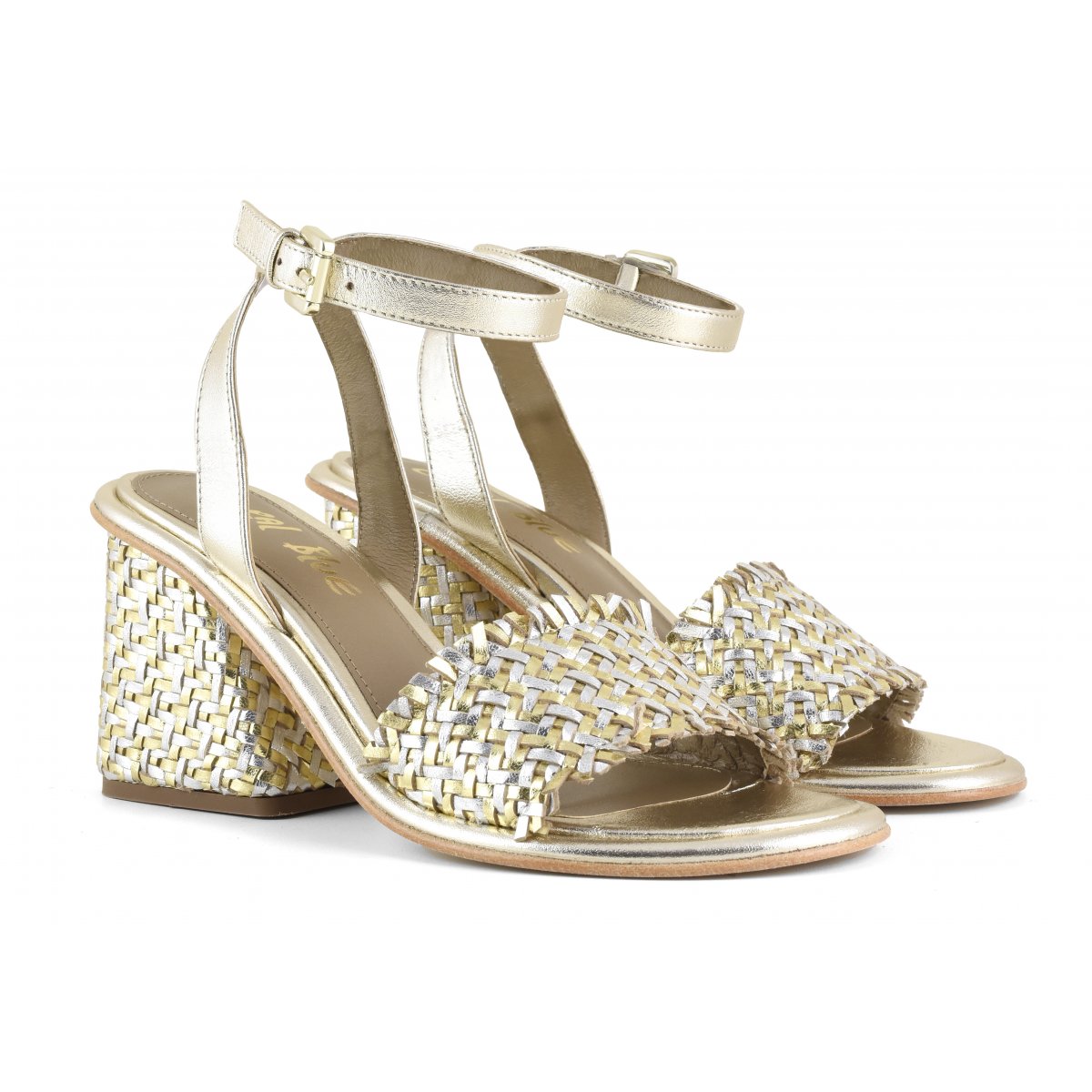 Sandalo con tacco pelle intrecciata con cinturino