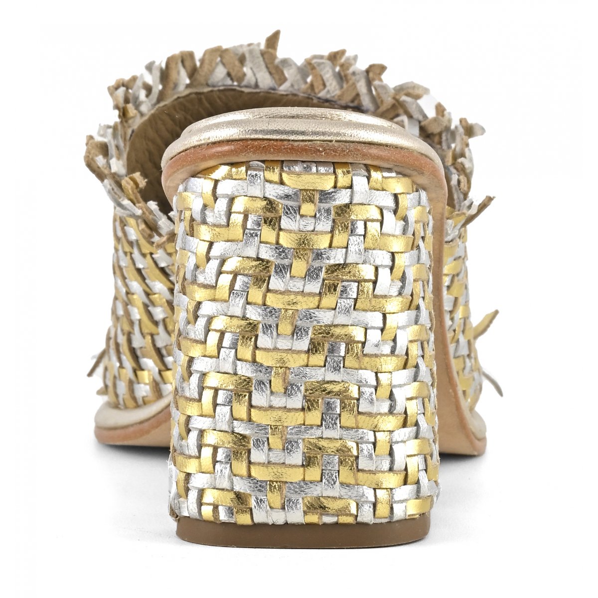 Sandalo monofascia con tacco pelle intrecciata