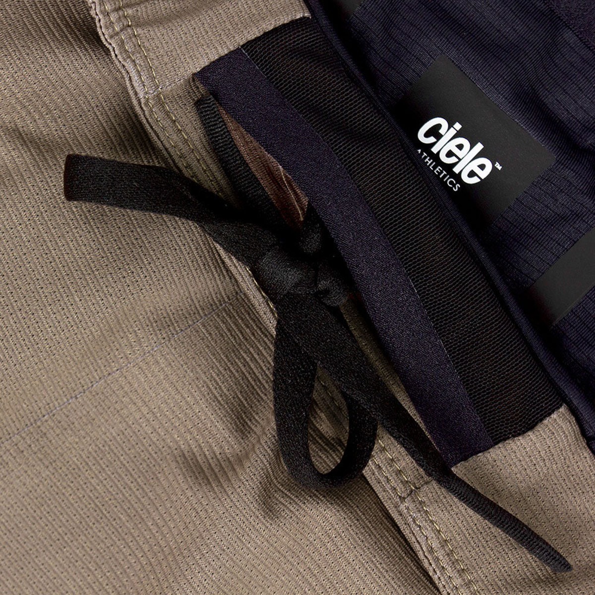 Women's RD Short Rain