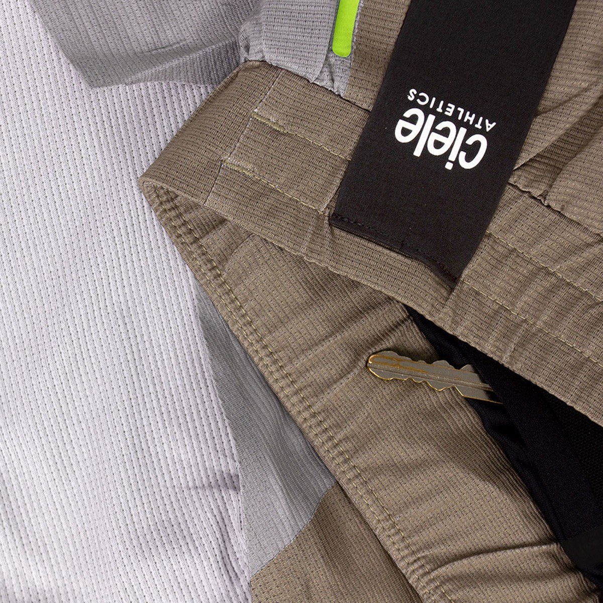 Women's RD Short Rain