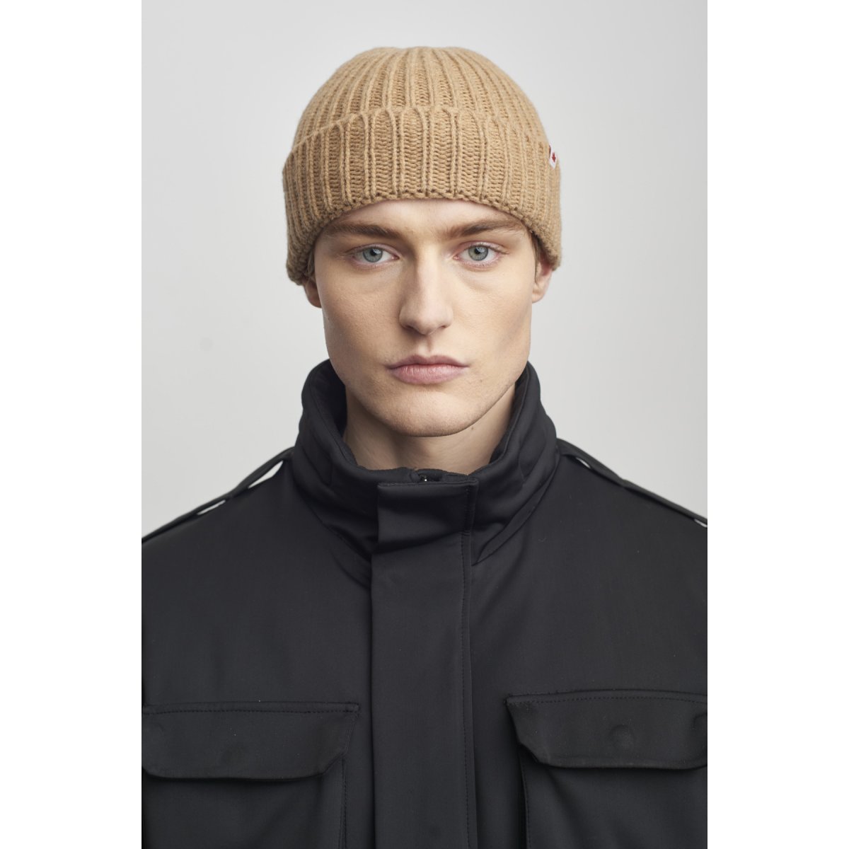 Cappello senza cuciture