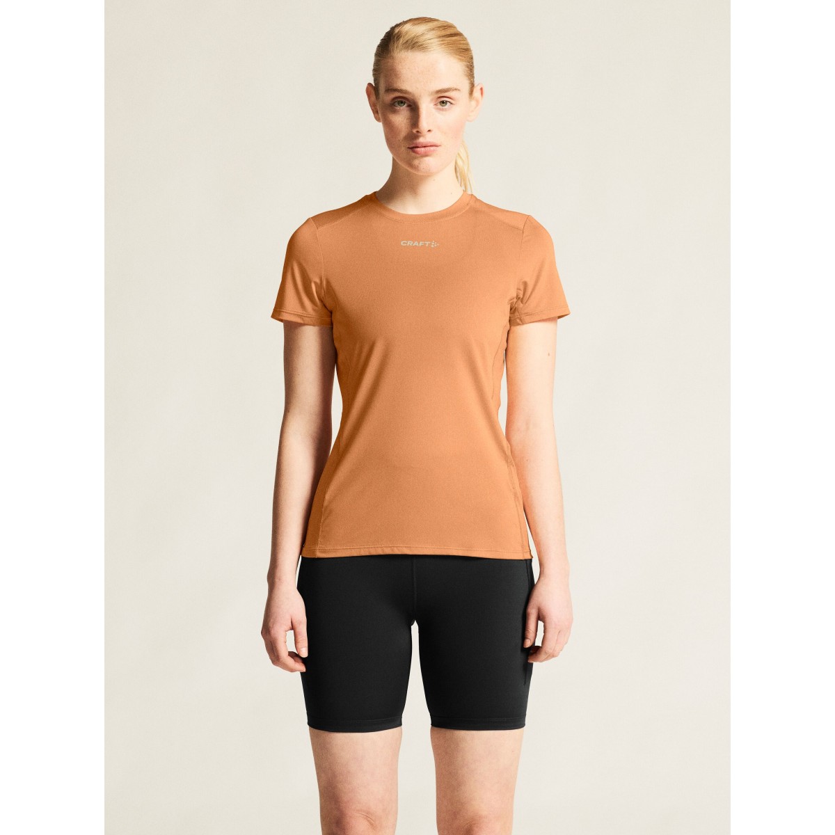 Adv essence ss tee 2 w