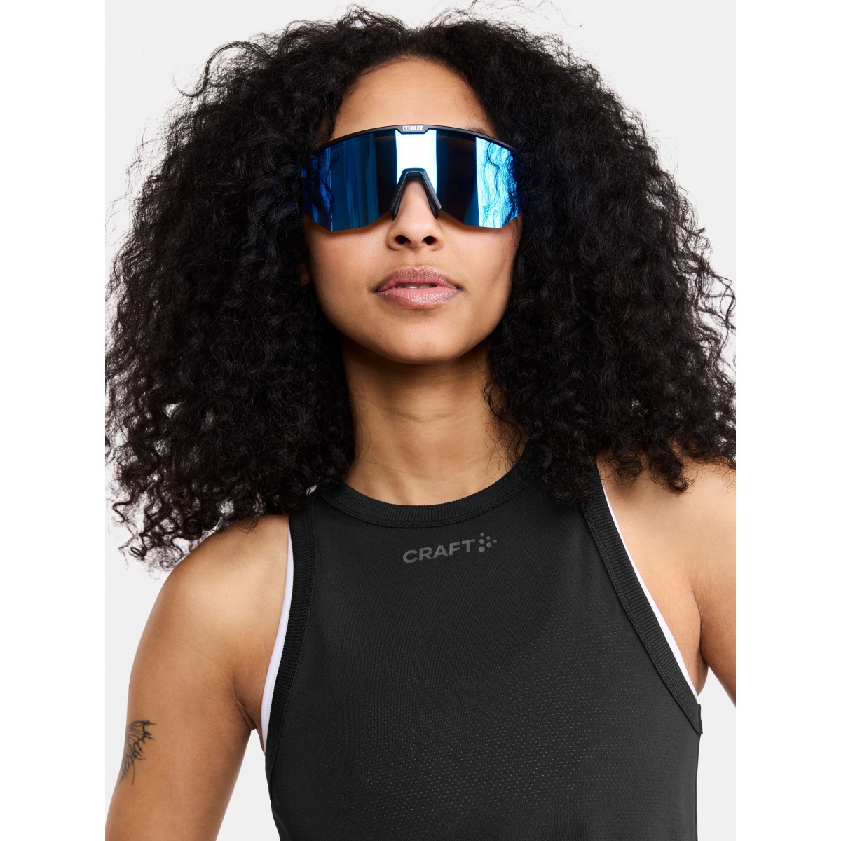 Core essence mesh singlet w