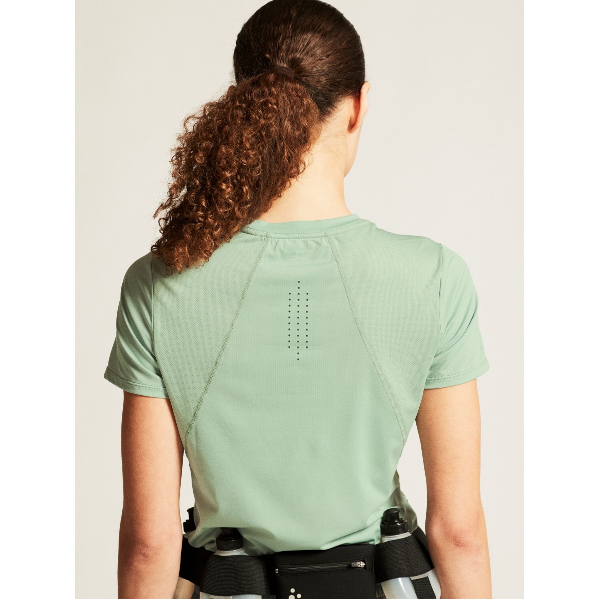 Adv essence ss tee 2 w