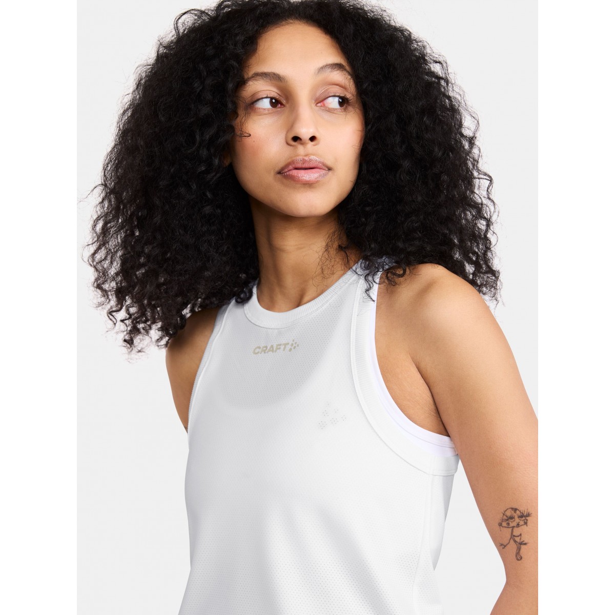 Core essence mesh singlet w