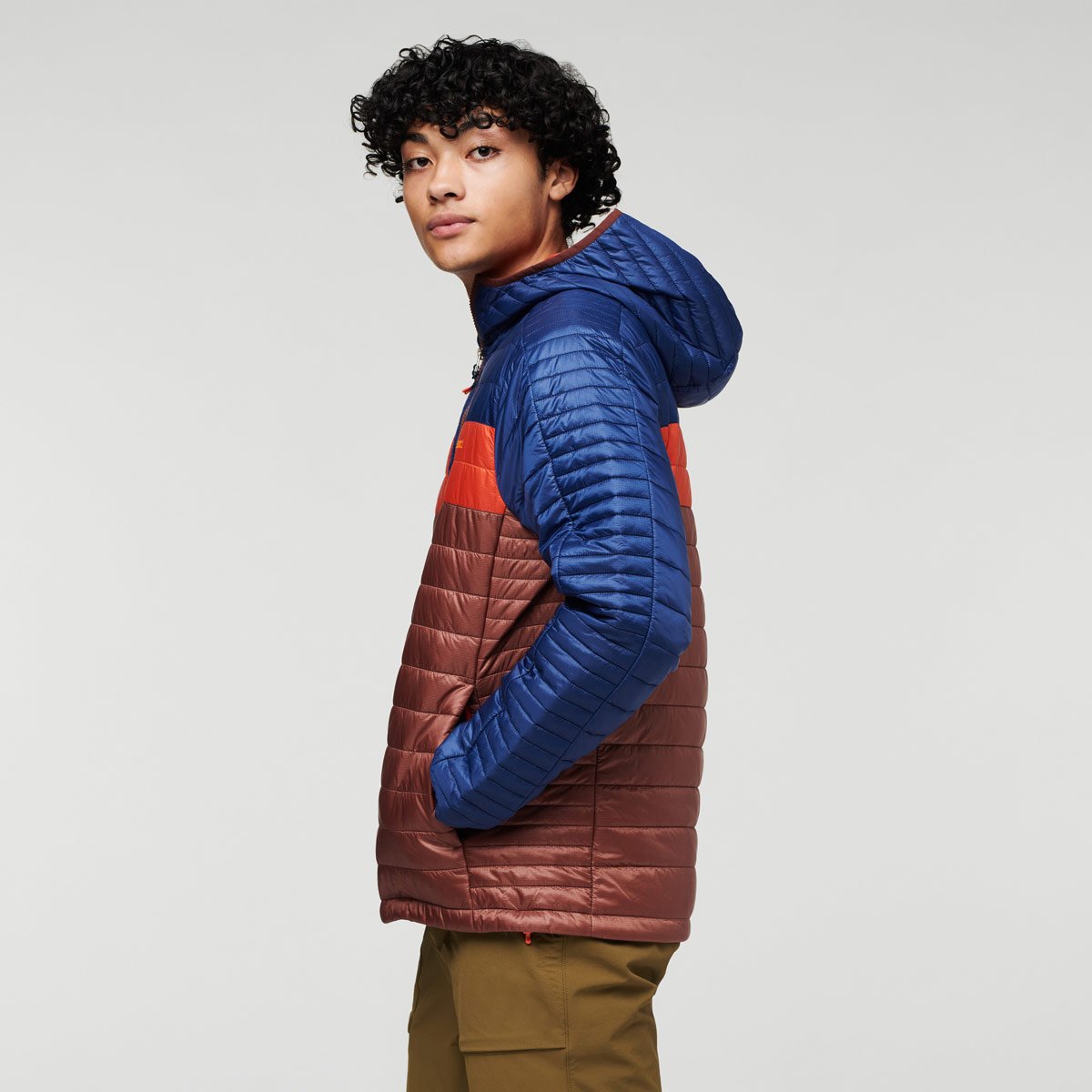 Capa Hooded Jacket M