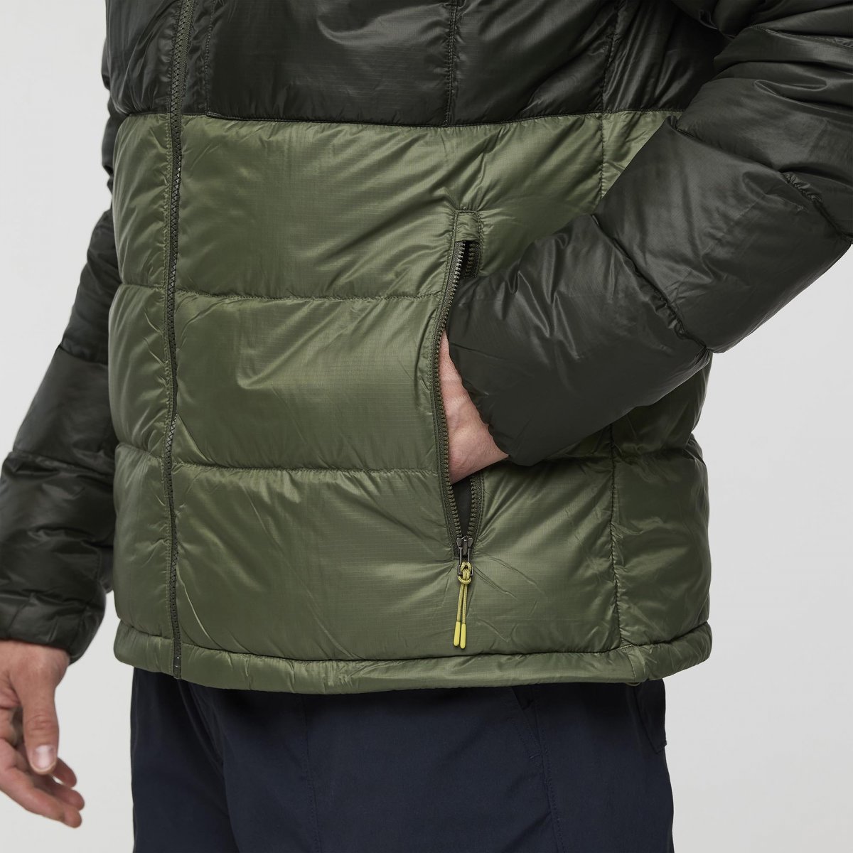 Fuego Max Down Hooded Jacket M