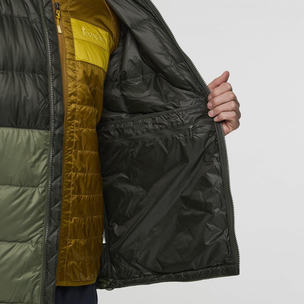 Fuego Max Down Hooded Jacket M
