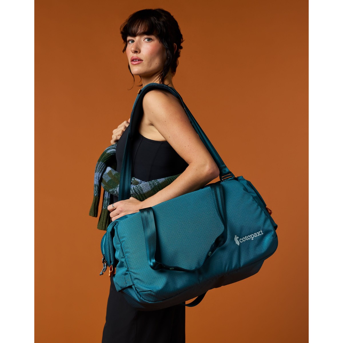 Viaje 35l travel duffel