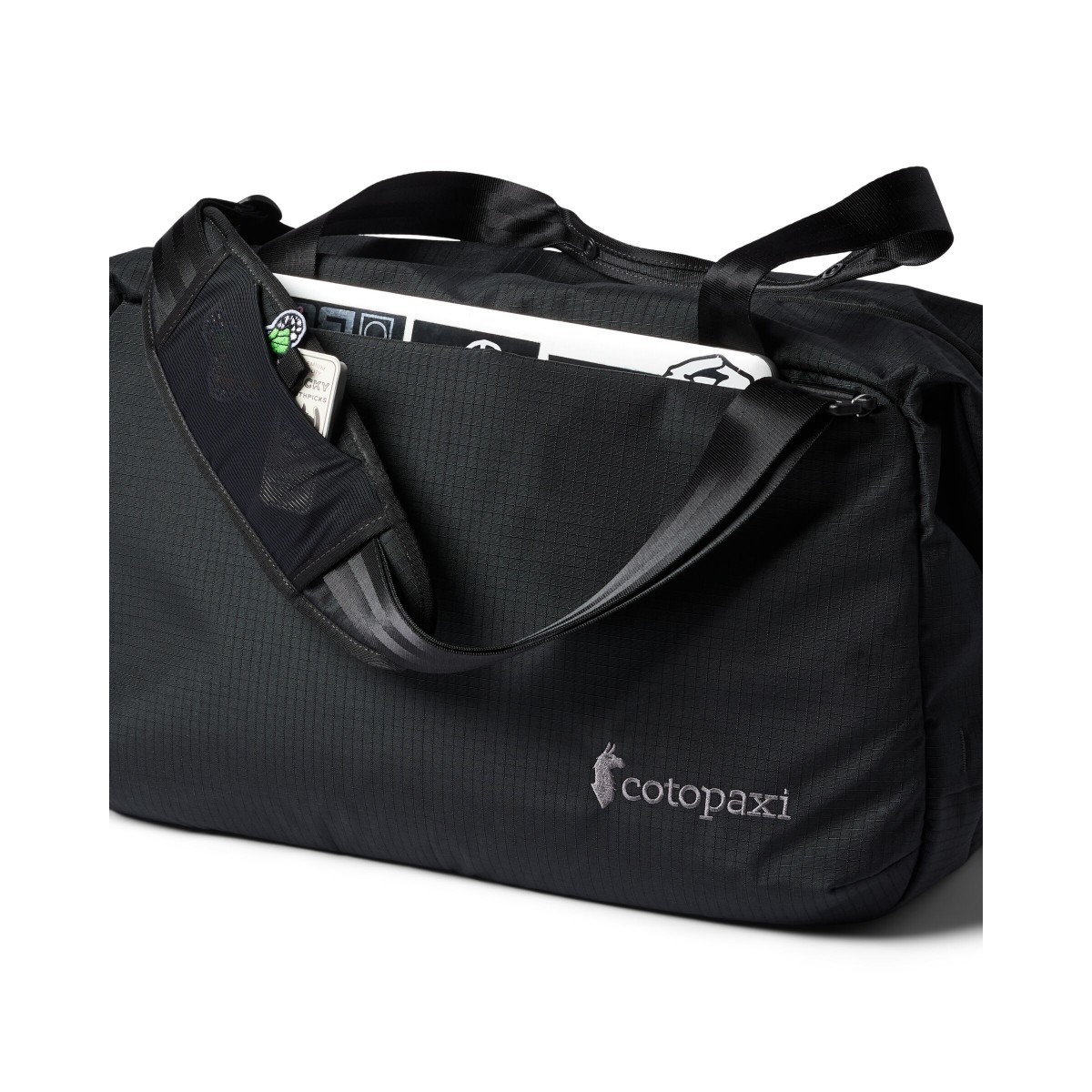 Viaje 35l travel duffel