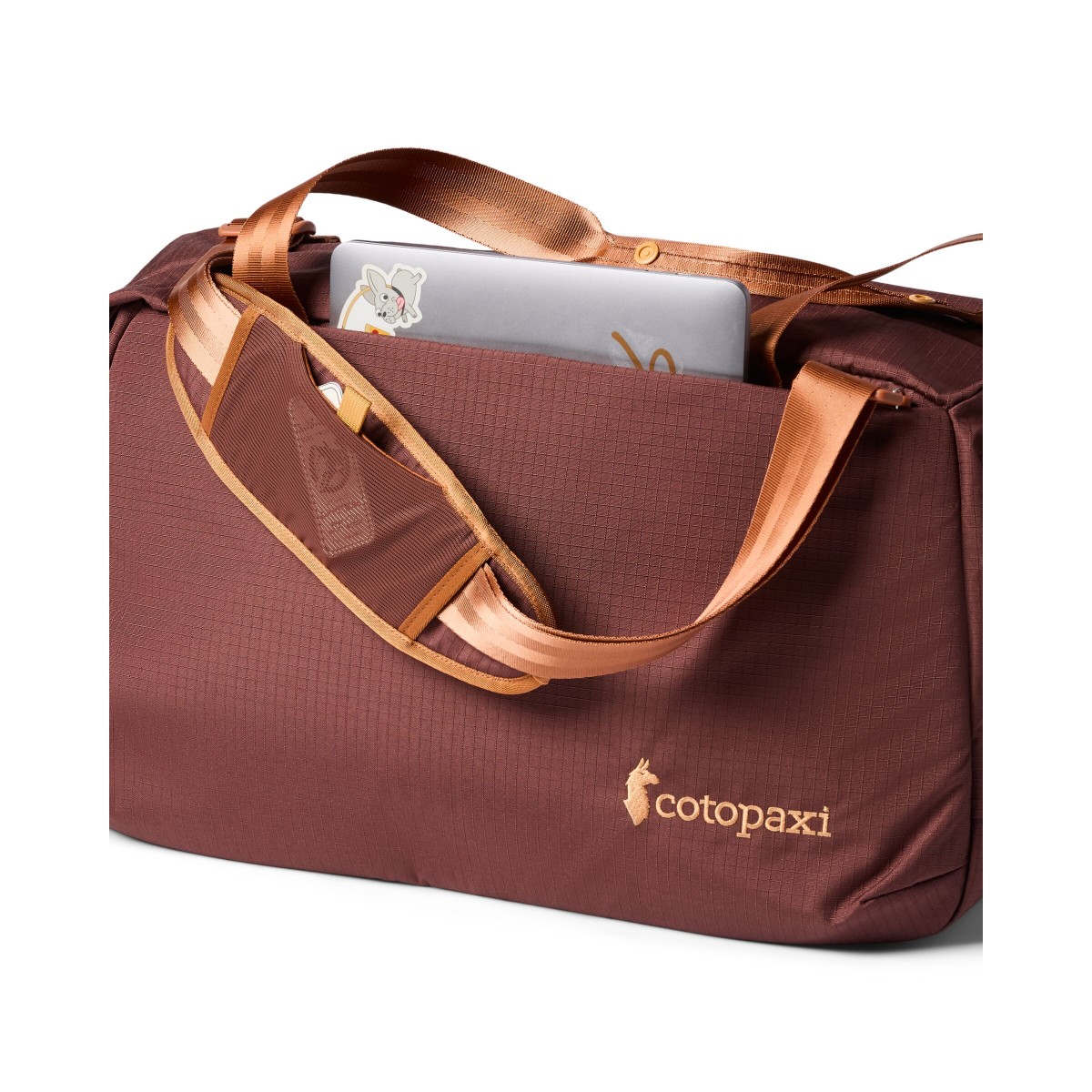 Viaje 35l travel duffel