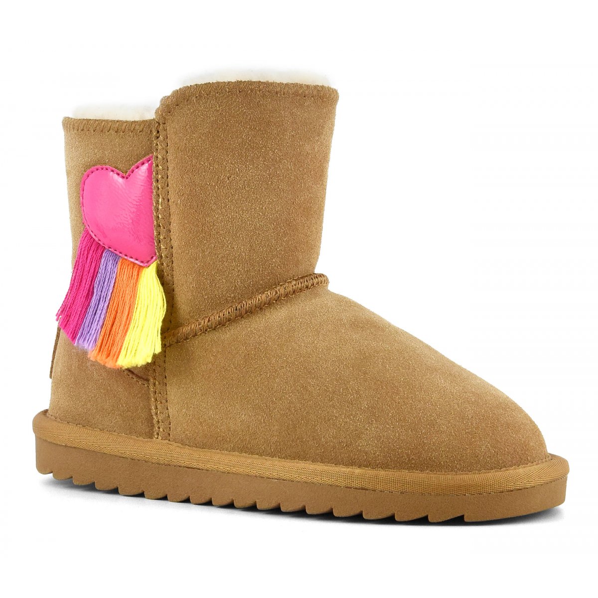 Bottines de neige décorées d’un cœur verni
