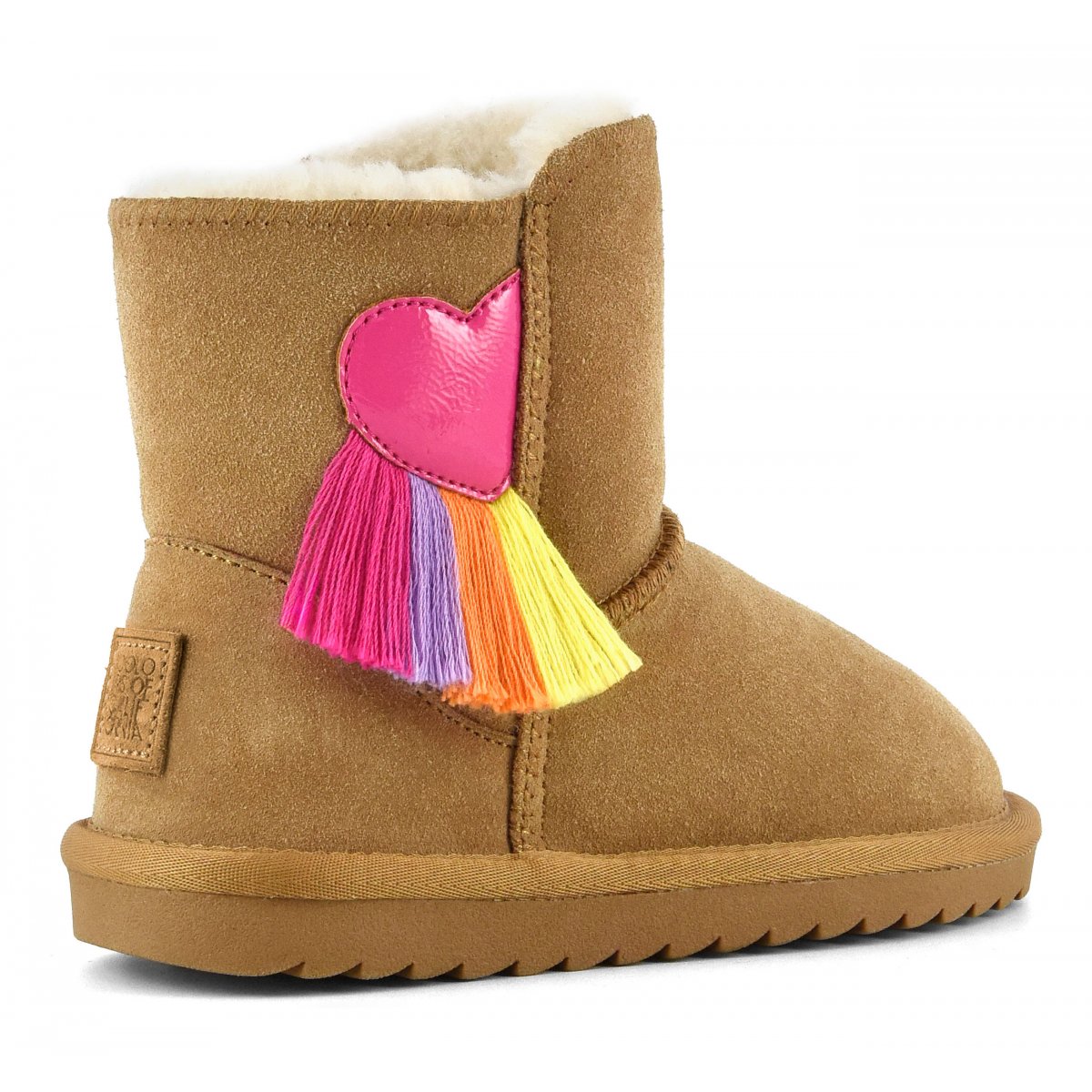 Bottines de neige décorées d’un cœur verni