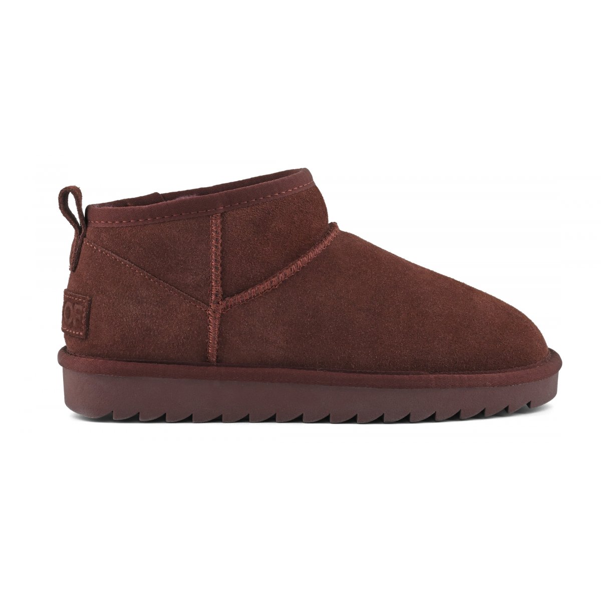 Bottines basses en cuir suédé