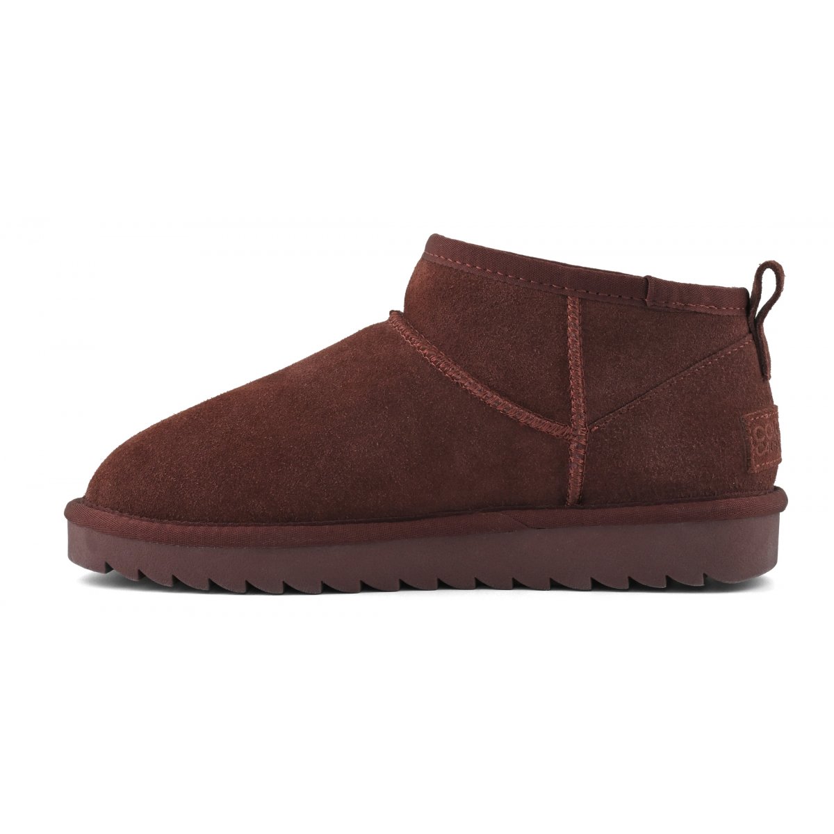 Bottines basses en cuir suédé