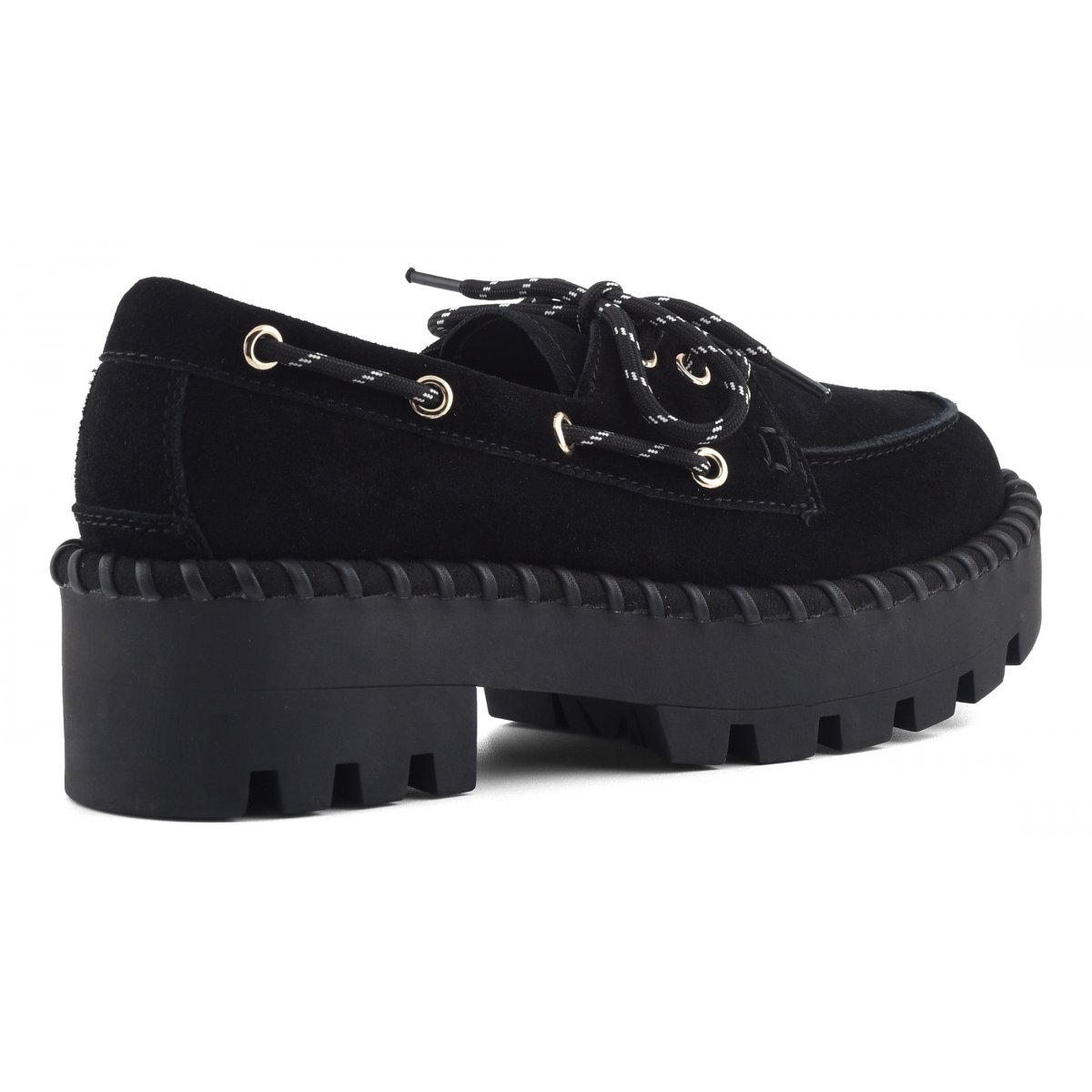 Chaussure bateau en daim
