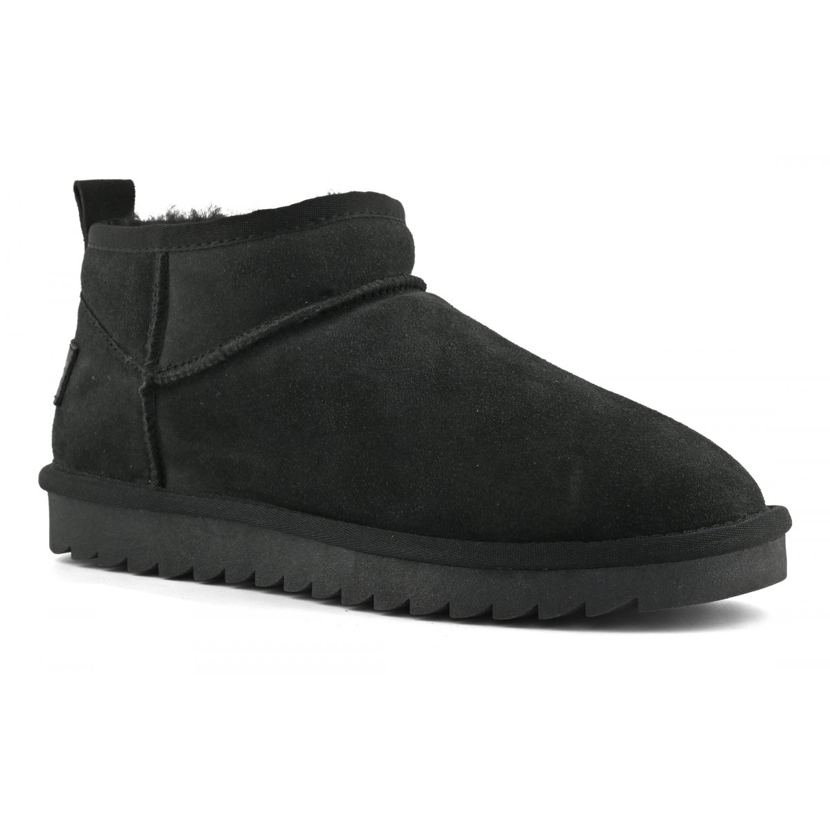 Botte courte en peau de mouton et daim