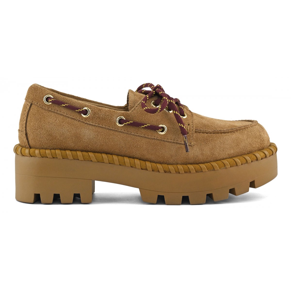 Chaussure bateau en daim