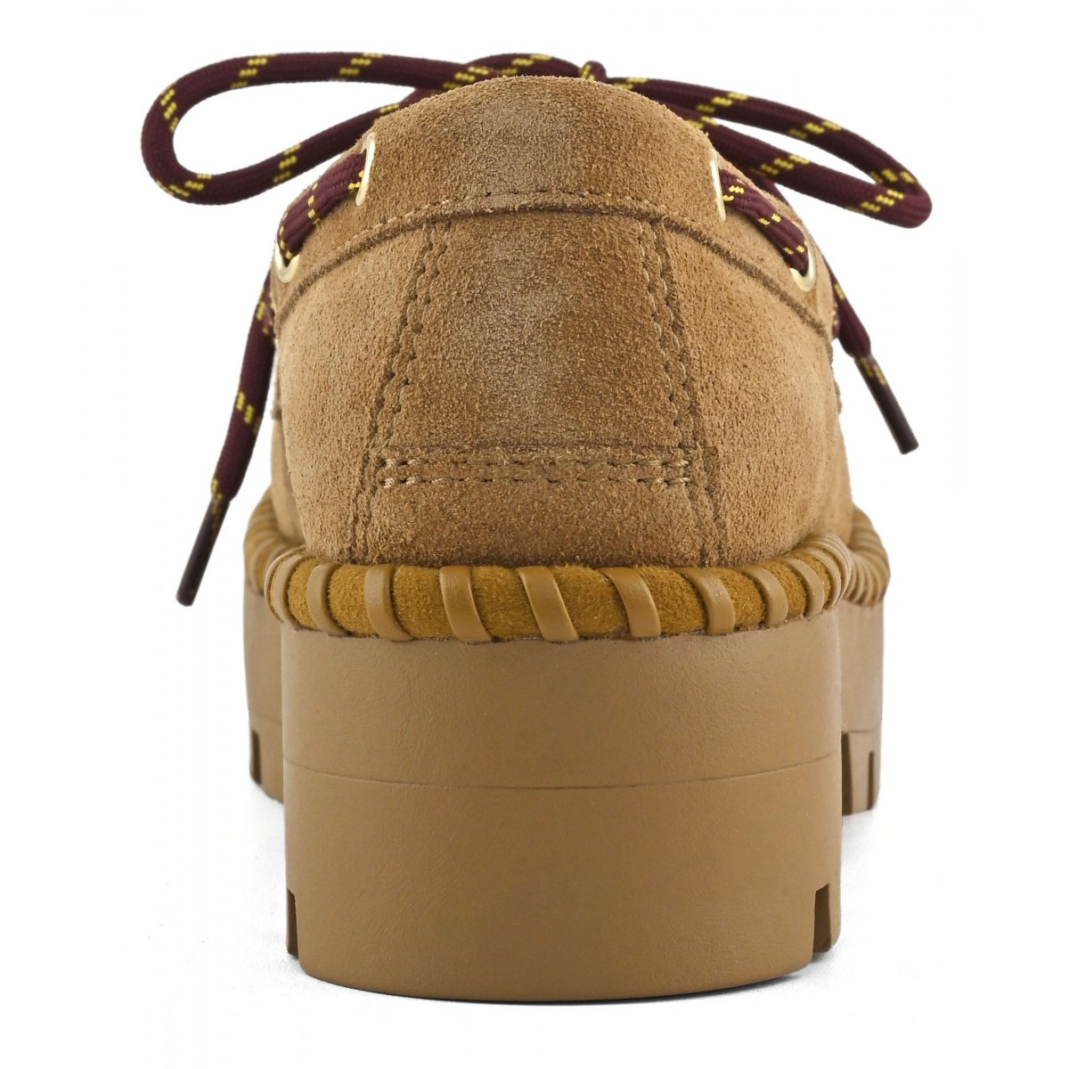 Chaussure bateau en daim