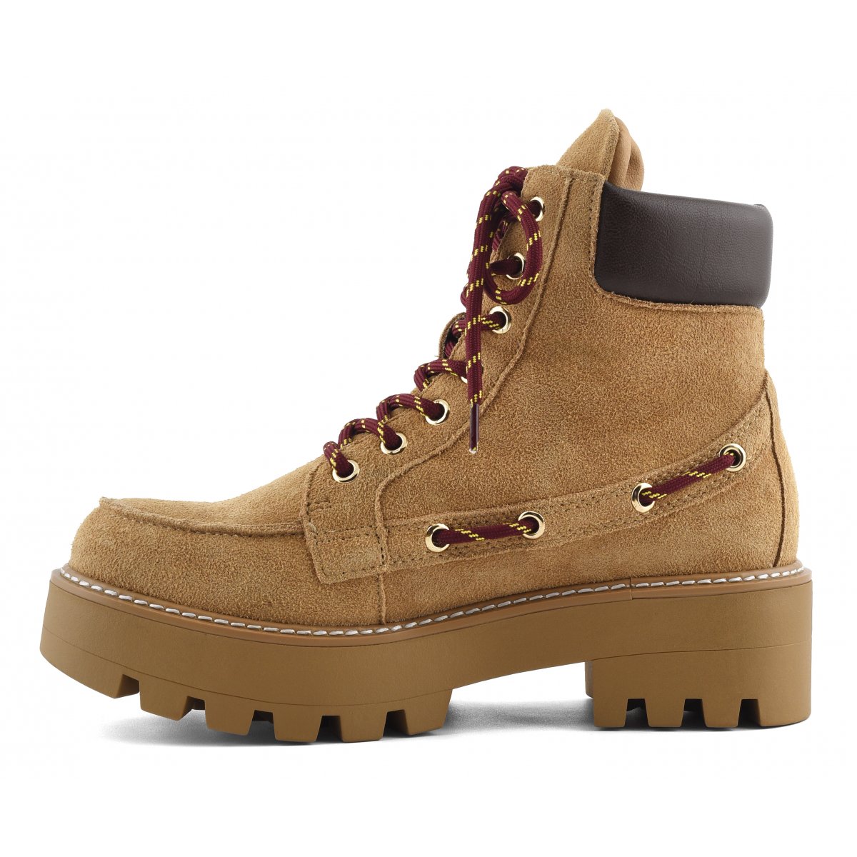 Bottine en daim à lacets
