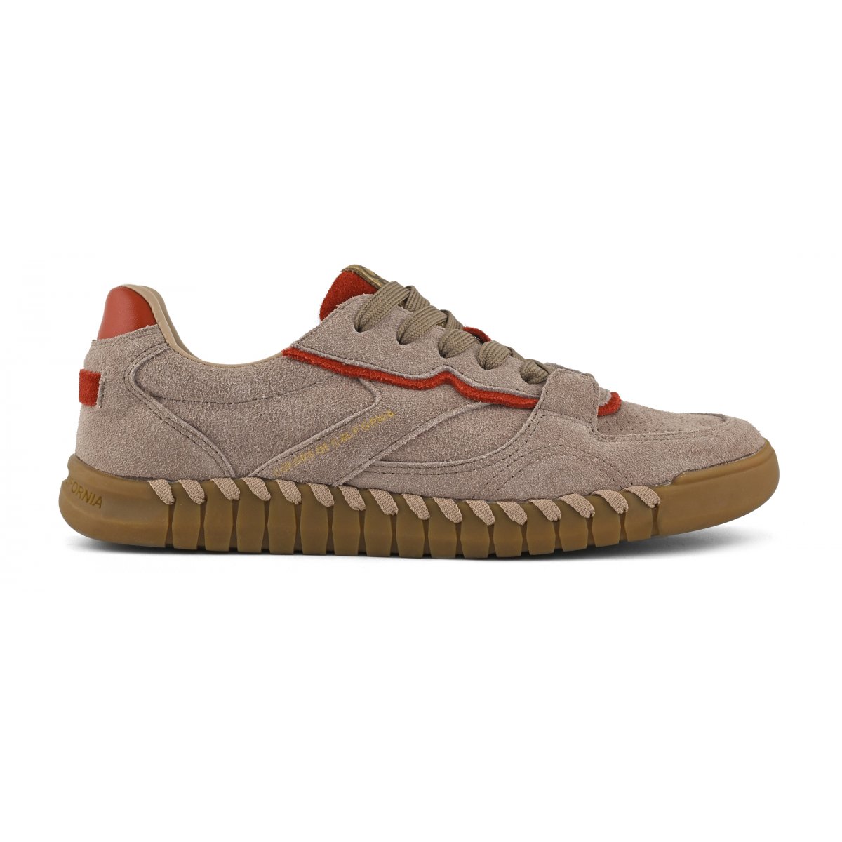 Baskets en daim