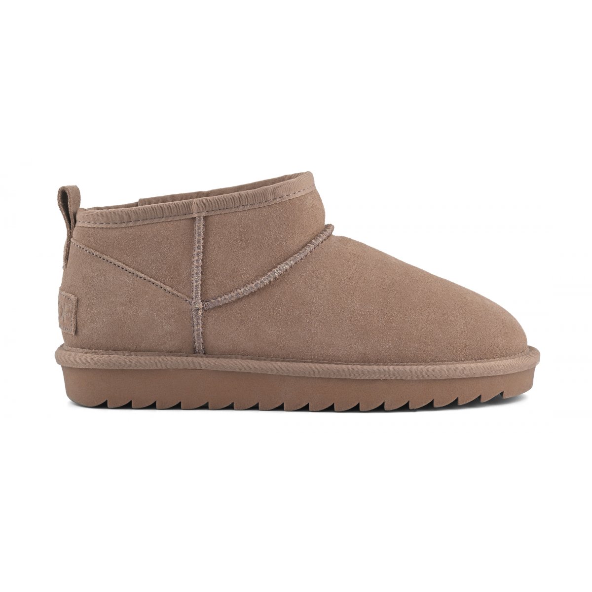 Bottines basses en cuir suédé