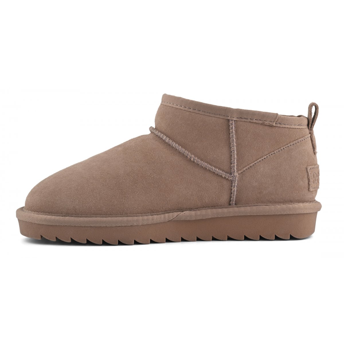 Bottines basses en cuir suédé
