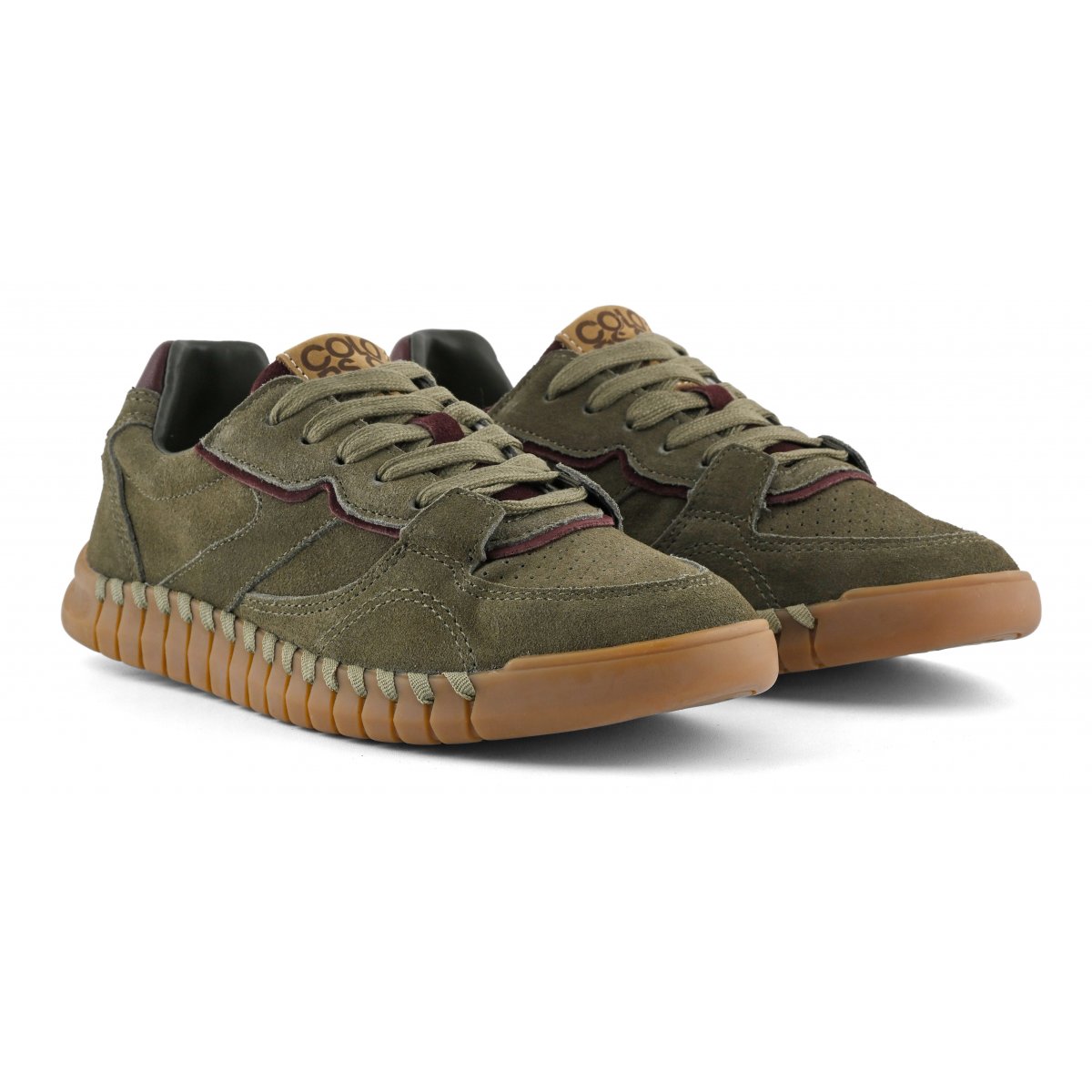Baskets en daim