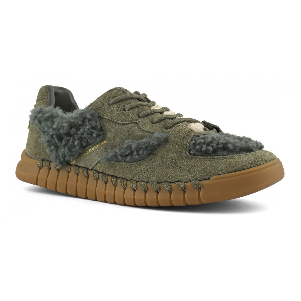 Baskets en daim et fourrure teddy