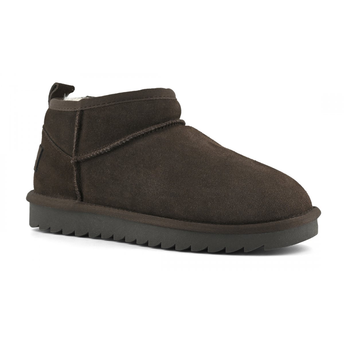 Botte courte en peau de mouton et daim