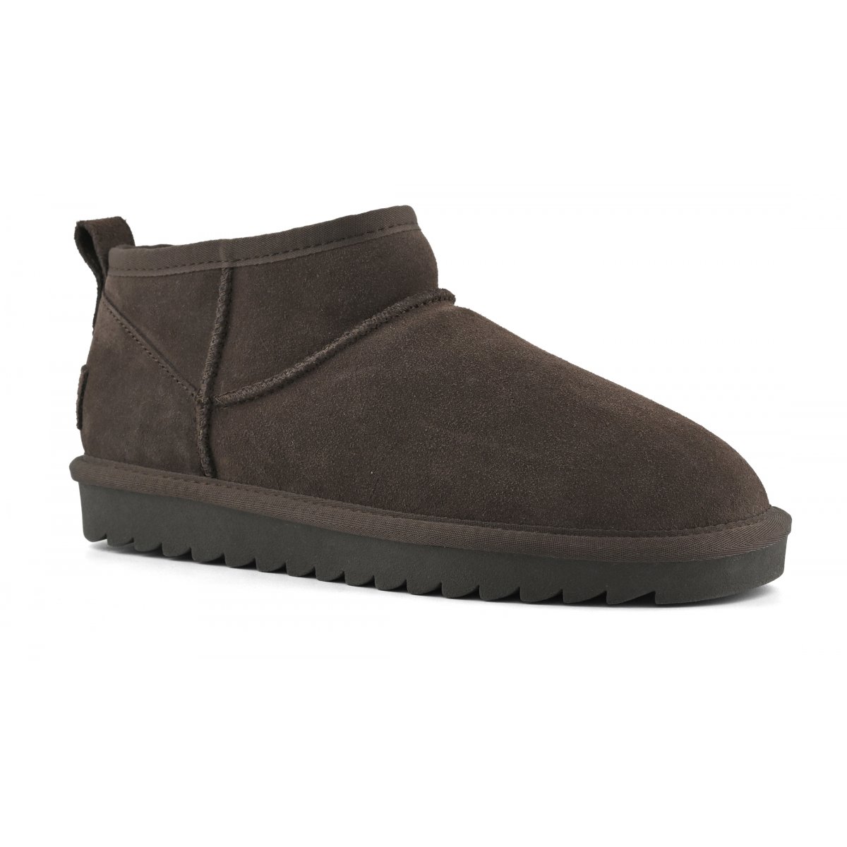 Bottines basses en cuir suédé
