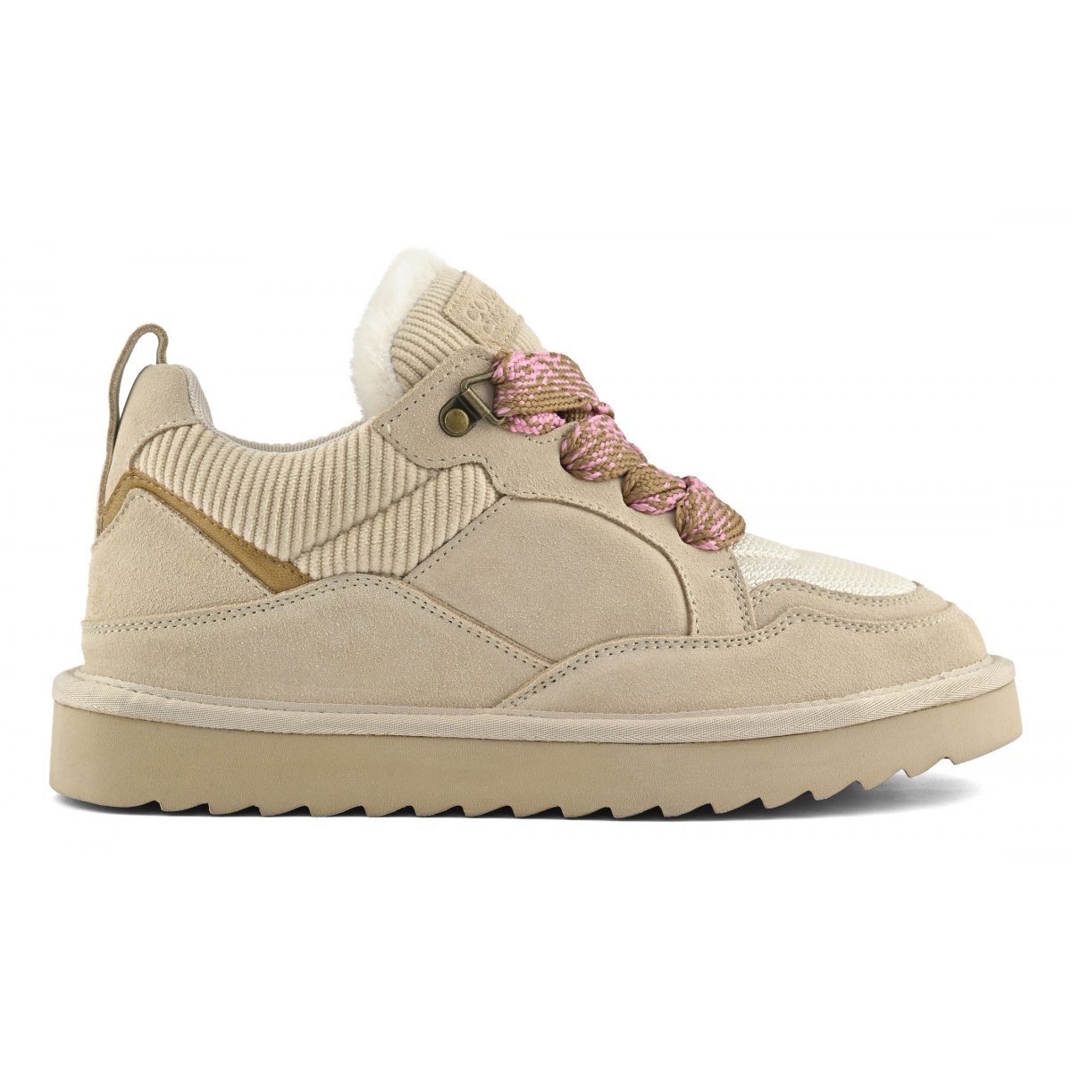 Baskets en daim avec maxi lacets