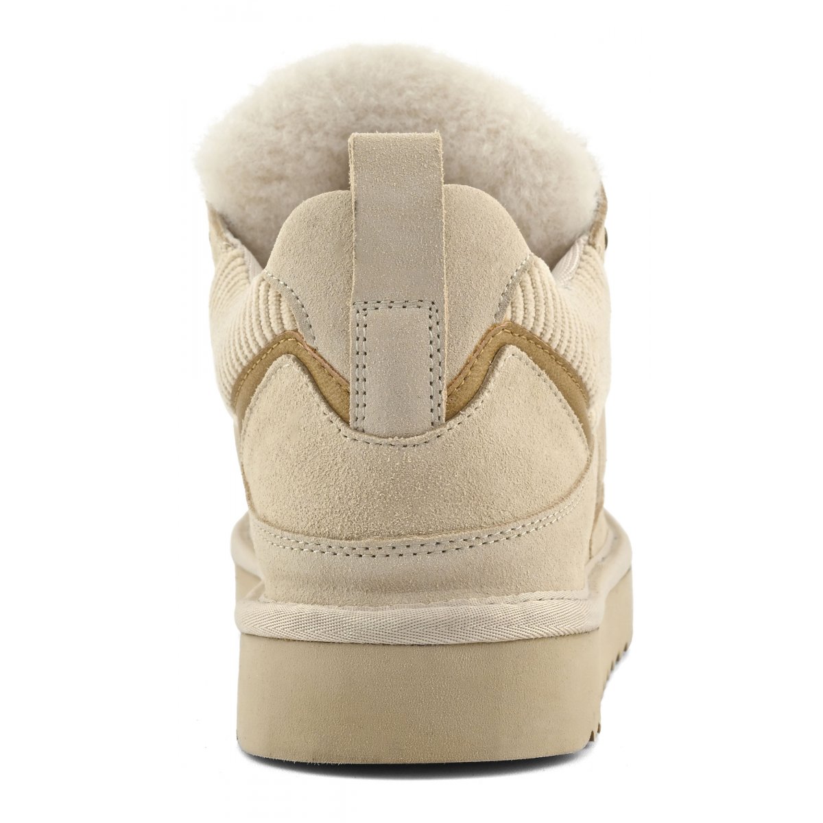 Baskets en daim avec maxi lacets