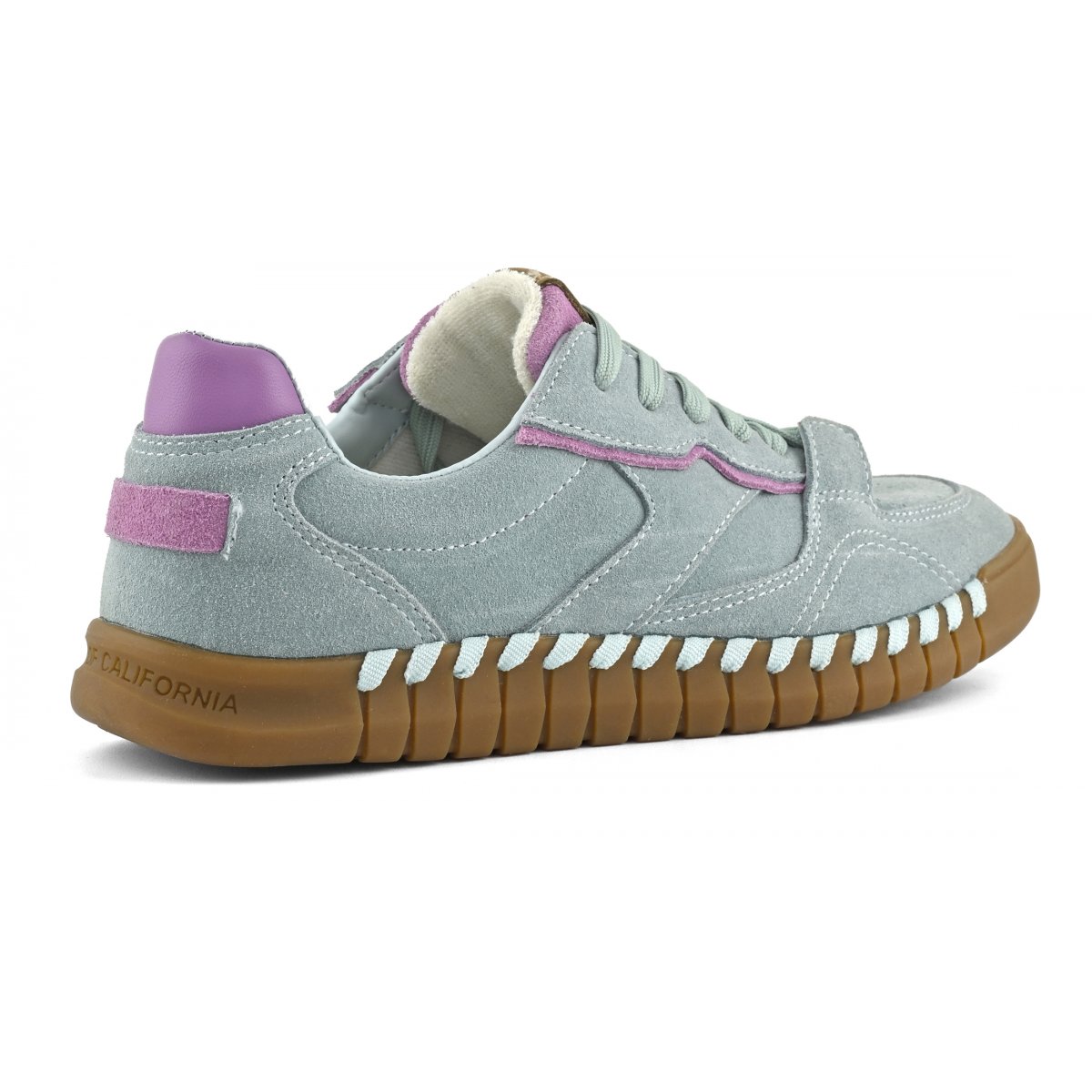 Baskets en daim