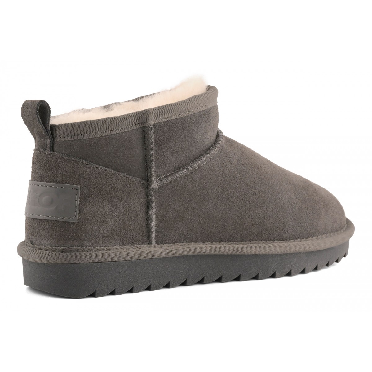 Botte courte en peau de mouton et daim