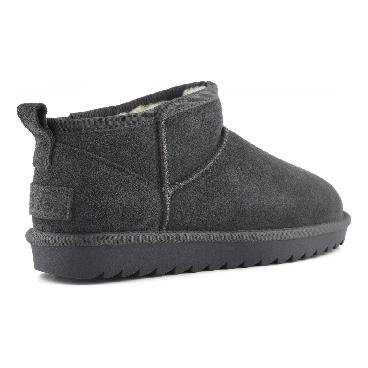Bottines basses en cuir suédé