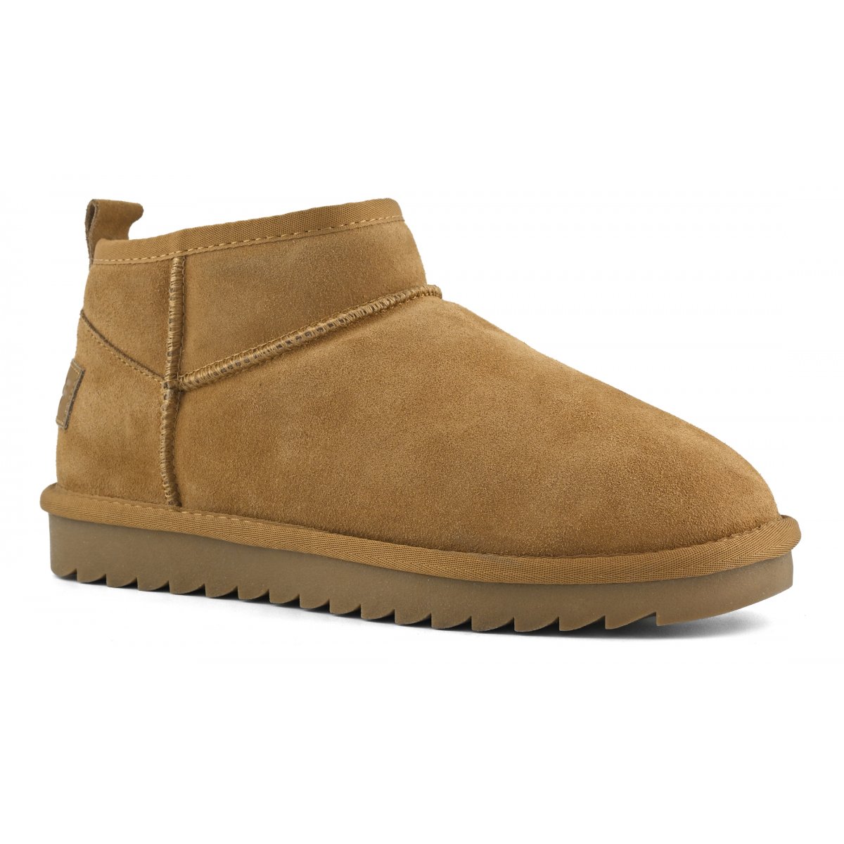Botte courte en peau de mouton et daim