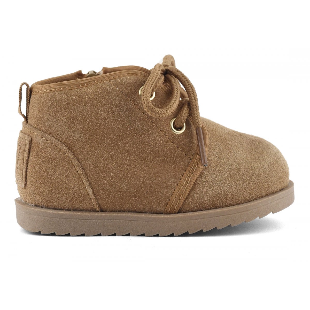 Laced boot in suede