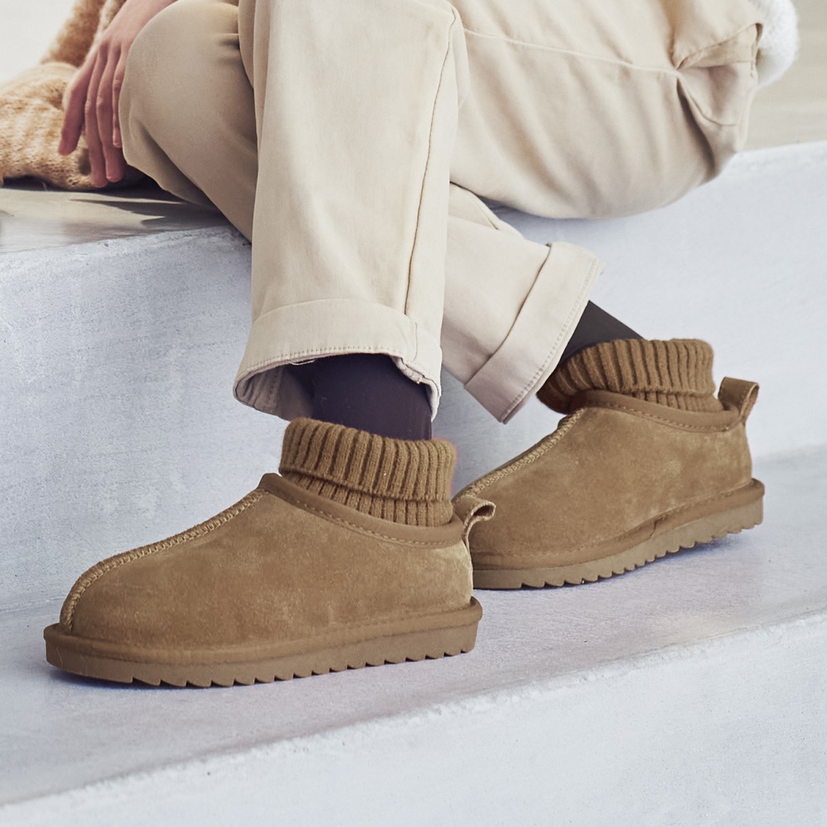 Eggy boot with wool sock